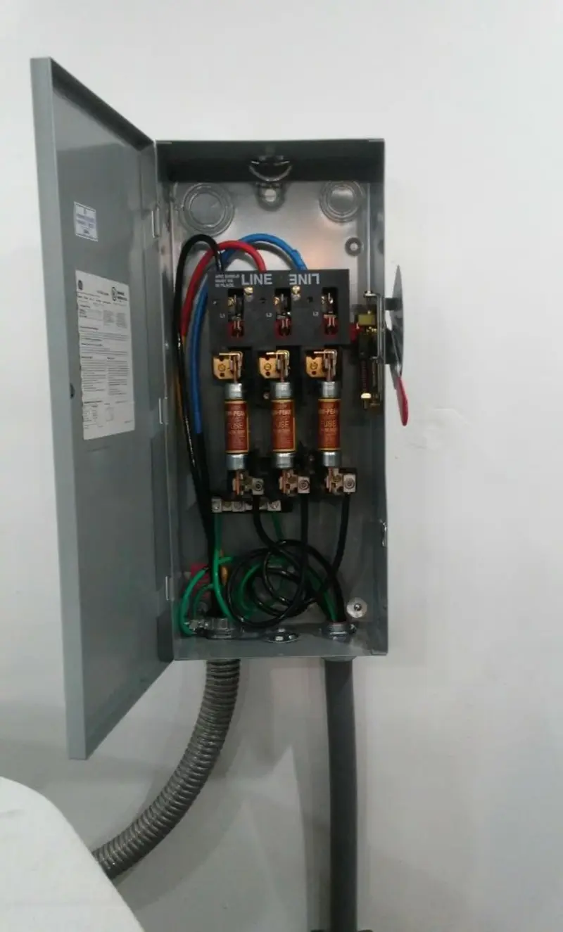 Three-phase disconnect switch installed for Electrical Wiring & Rewiring in Paradise Valley